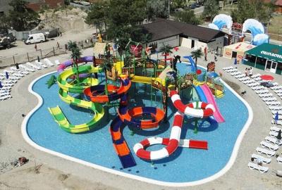 China Giant Inflatable Water Park Equipments Aqua Tower Fiberglass with Galvanized Tube for sale