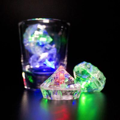 China Food Grade Reusable Plastic Viable Diamond Shape LED Models Instant Glowing Button Ice Cube For Sale for sale