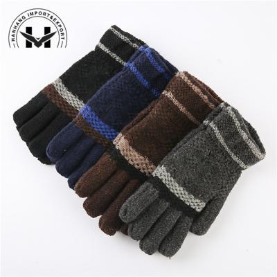 China Hot Selling Knitted Full Touch Screen Mitten Polyester Finger Mitt Non Slip Touch Screen Striped Mitt for sale