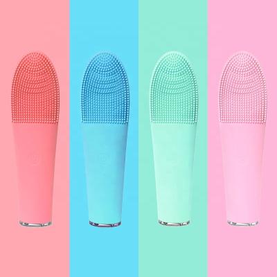 China Food Grade Silicone Silicone Eye Heating Massage And Brush Facial Cleansing Rechargeable Facial Brush for sale