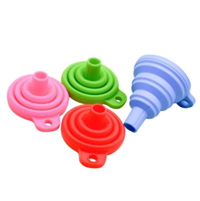 China Eco-friendly promotional large square funnel/silicone kitchen tool silicone kitchen funnel/folding funnel for sale