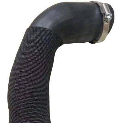 China LR024305 Intercooler Throttle Body Hose Evoque L538 Throttle Body Air Intake Hose for sale