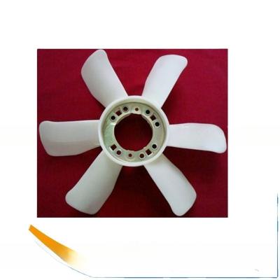 中国 ME075190  Radiator Fan Blade for Mitsubishi Fuso 6D17 3.0DT Engine 2012-2013 販売のため