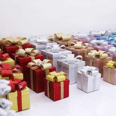 China Recyclable High Quality 2021 Year Old Merry Christmas Wrapping Paper Large Fancy Paper Christmas Hemmed Stacking Box for sale