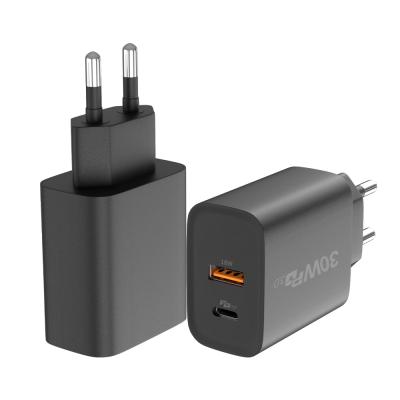 China 30W Mobile Phone Charger QC 3.0+PD Quick Charger EU USA R-U Wall Adapter For Mobile Phone for sale