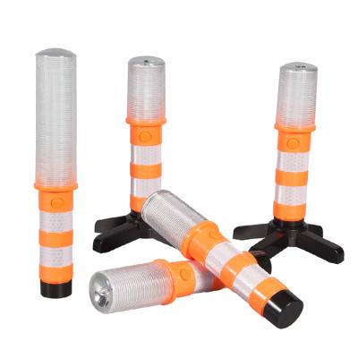 China Battery Operated Plastic Police Traffic Flashlight Stick Hand Stick LED Torch Light Flashing Baton for sale