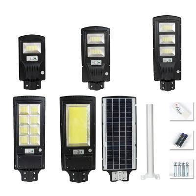 China ROAD High lumen induction waterproof integrated modern room outdoor solar street light for sale