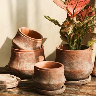 China Wholesale Natural Vintage Rustic Cement Garden Decorations Terracotta Flower Pot Flower Terracotta Plant Pots With Saucer for sale