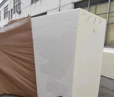 China Papel Kraft revestido com espuma de PE 110+15g à venda