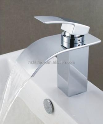 China Metered Faucets Bathroom Use Big Mouth Waterfall UPC Water Basin Mixer Tap for sale