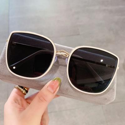 China Fashion Sunglasses Fashion retro ladies sunglasses net red Korean version ins metal frame sunglasses manufacturers wholesale 2023 new for sale