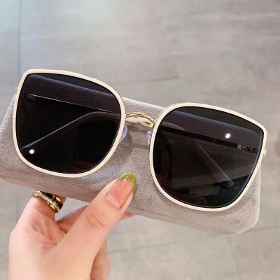 China Fashion Sunglasses Newest Oversized Sunglasses Women Luxury Brand Designer Big Frame Sunglasses for sale