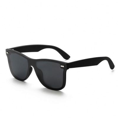 China Fashion Sunglasses New Polarizer Square TR Sunglasses For Men for sale