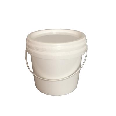 China Eco-friendly Plastic 3 Liter Bucket Barrel Pail Chemical With Lid for sale