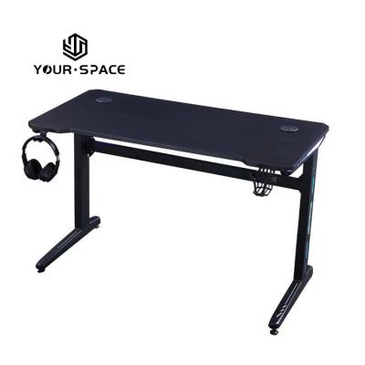 China New Design Durable Hot Selling Custom Gaming Desk PC Modern Computer Desk for sale