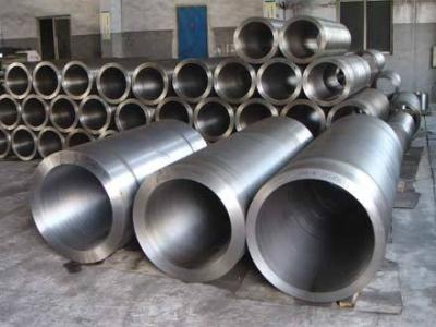 Chine Douilles forgées durables d'acier allié, douille résistante de petit pain d'anneau pour la construction navale BS ASTM à vendre