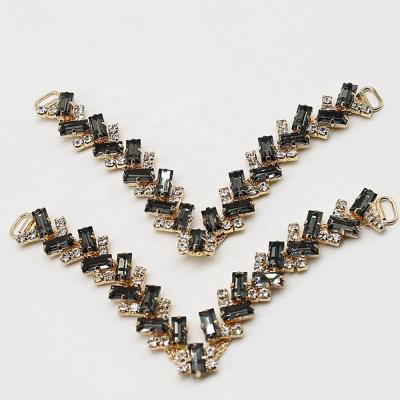 China High quality V-shaped vamp accessories of new shoe chains black glass diamond decorative chain for women for sale