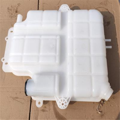 China Hot Selling Plastic Chinese Truck Spare Parts Water Tank 101005H0916000 for sale