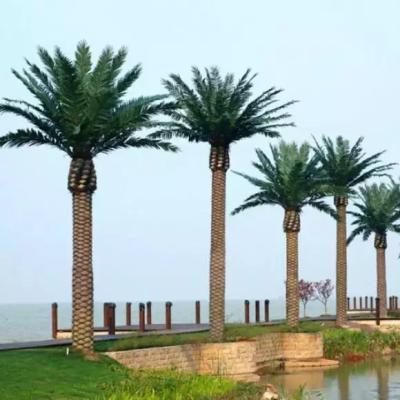 China China Supplier Realistic Artificial Date Palm Tree for Garden Decoration for sale