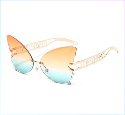 China Fashion Sunglasses Watches Acuvue No Big Prescription Butterfly Shaped Sunglasses Metal Frame Rimless Shades Party Sun Glass Colored Chashma for sale