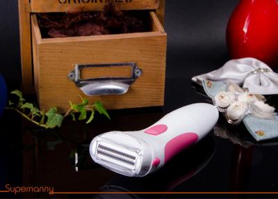 China Señora sin cuerda profesional mojada y seca Body Hair Trimmer, CE/GS/ROHS en venta