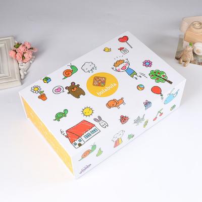 China Recyclable Custom Cute Folding Baby Box Baby Paper Box Paper Packaging With Magnet Closure for sale