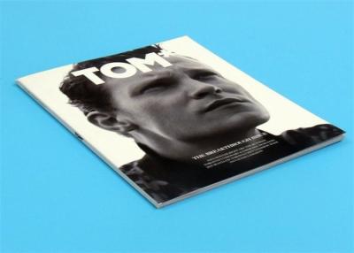 China Impresión de la revista del color de los servicios de impresión de la revista A4 CMYK, revista de moda en venta