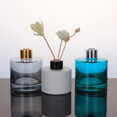 China Wholesale 150ml 200ml Diffuser Empty Round Reed Diffuser Glass Bottle Luxury Clear For Room Toilet for sale