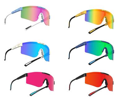 China Polarized Cycling Sunglasses / Sports Sunglasses Fashion Men TR90 Outdoor Sports Cycling Sunglasses TAC Polarized UV400 Mounting Sun Glass Eyewear With Adjustable Temples for sale