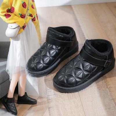 China PU Round Strap Low Top Fashionable Shoes Slip On Plush Ankle Boots Womens Winter Snow Boots for sale