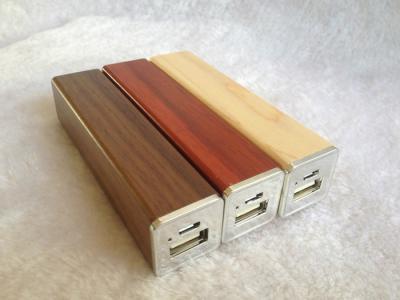 China Small Size Promotional Power Bank / Wood  Mobile Power Supply 2600mah for sale