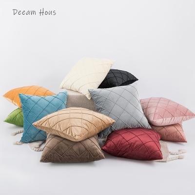 China Anti-Static European Style Velvet Cushion Cover Modern Decorative Tile Shape For Living Room Sofa Decor for sale