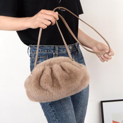 China 2021 Fashion Wholesale Price Women's Faux Fur Purse Handbag Ladies Cross - Body Bucket Bags For Winter for sale