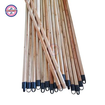 China 120 cm Italian Wire Varnished Broom Stick Sustainable Wooden Poles for sale