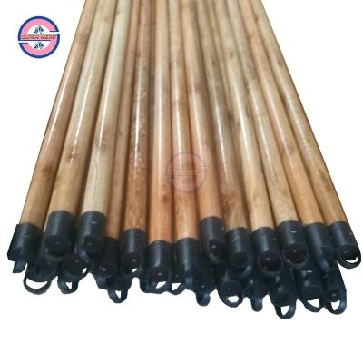 China 2021 Competitive Price Varnished Waterproof Wooden Broom Handle Broom Stick Viable for sale