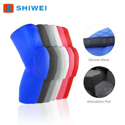 China Private Label Adjustable Compression Basketball Knee Sleeve And Honeycomb Pads Knee Support for sale