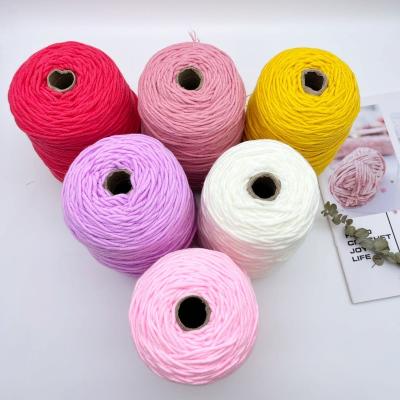 Chine couvertures 8ply du cône 3mm du fil 100g/400g et tapisser le fil acrylique ornant pour l'arme à feu ornante à vendre