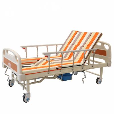 China Cheap Clinic Centers Manual Disabled Patient Elderly Adjustable Clinic Home Hospital Nursing Multifunctional Bed With Toilet for sale