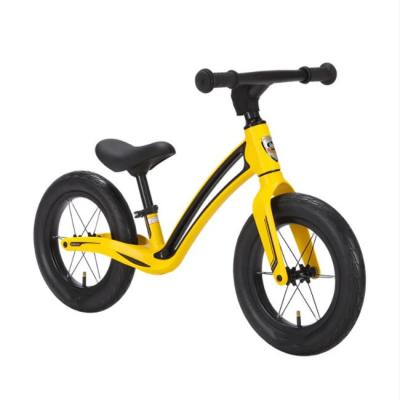 China Popular Girls and Boys Balance Bike 2021 Baby Outdoor Bike First No Pedal Kids Bike Excerising Balance Bike for sale