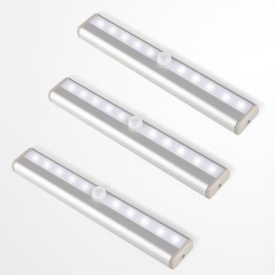 China Modern 10LED Aluminum Led Pir Lamp Indoor Small Wireless Motion Sensor LED Night Light Battery Operated for sale