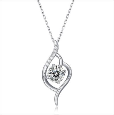 China CLASSIC Art Design S925 Sterling Silver Leads Outstanding Trend Moissanite Pendant 1 Carat Festival Party Wedding Clavicle Necklace for sale