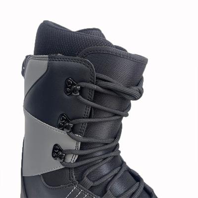 China Durable Adult Snowboard Equipment Traditional Lace-up Primary Total Support Snowboard Boots D10 for sale