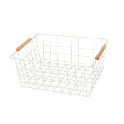 China HOT Selling Viable Iron Wire Sundries Basket Iron Storage Basket With Handle White Home Sundries Basket for sale