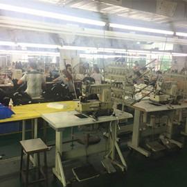 Verified China supplier - Guangzhou Yi-Well Apparel Co., Ltd.