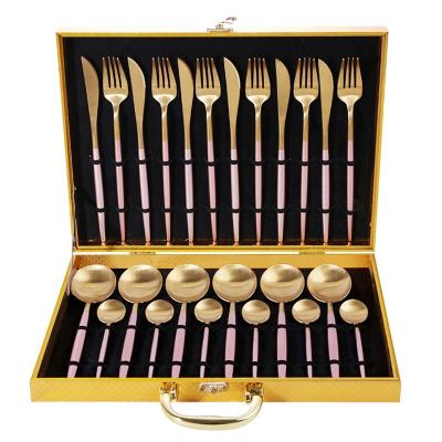 China Viable Fancy Rose Gold Wedding Spoon Fork Set 18/10 Stainless Steel Silverware Flatware Sets Cutlery Cubicles 24pcs With Gift Box for sale