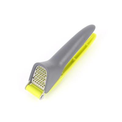 China 2021 New Kitchen Tools and Instruments Stainless Steel Ginger Crusher Garlic Press Viable Modern New Kitchen Tools for sale