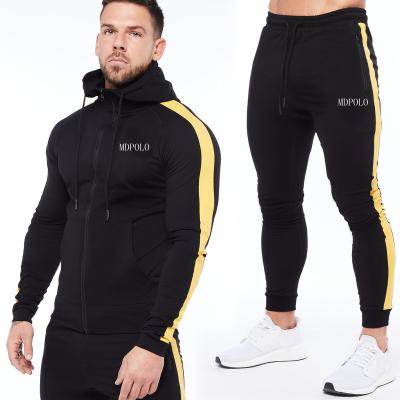 China Sets Customized High Quality Fitness Tracksuit Set Tech Fit Jogger Suit White Sports Mens Jogger Sets for sale