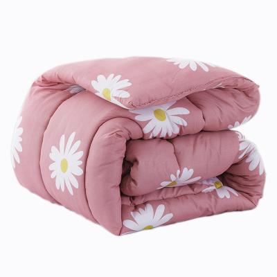 China Four Seasons Soft Warm Universal Down Quilt Alternative Quilted Comforter Insert Winter Warm Comforter for sale