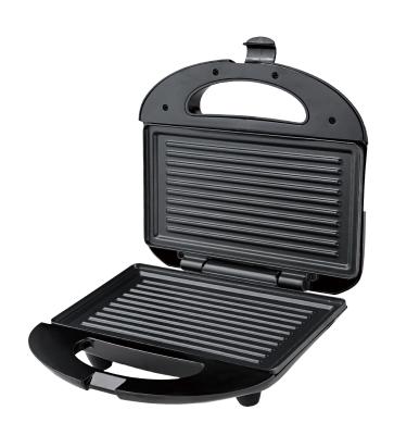 China Selling Home Easily Cleaned Home and Outdoor Black Kitchen Mini Plastic Grill Portable Table Grill Machine for sale