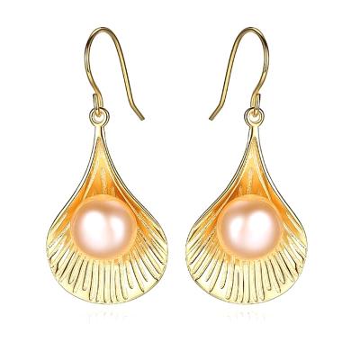 China Romantic High Quality Gold Plated 925 Sterling Silver White Genuine Natural Cultured Freshwater Pearl Shell Shape Earrings for sale